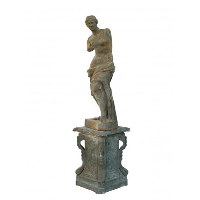 Milos Venus Skulptur Halbakt große Statue mit Sockel Gusseisen antikweiß Klassik