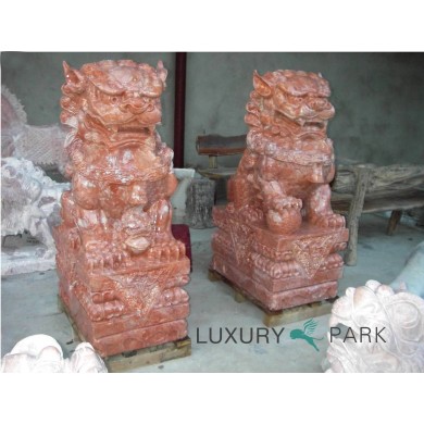 China Tempelwächter Drachen Paar sitzend Skulptur rosamarmoriert