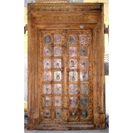 Erstklassige Holztür aus Indien mit Einlegearbeiten veredelt.