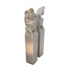 Wächter Tempel  Paar Sandstein auf Säule Bildhauerarbeit