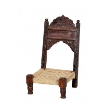 India klassischer niedriger Stuhl Thron 1900 hohe Lehne reiche Schnitzerei