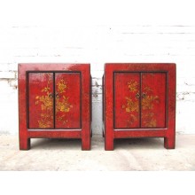 Zwei rote chinesische Nachtschränkchen 