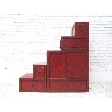 China kleine Treppen Kommode rotbraun viele Schubladen beidseitig aufstellbar unter Schrägen Dachzimmern von Luxury Park