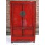 Erstklassiger Holzschrank aus China in kräftigem Rot mit metallenen Elementen
