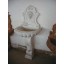 Wandbrunnen auf Sockel Dekor Relief weißer Marmor Barock